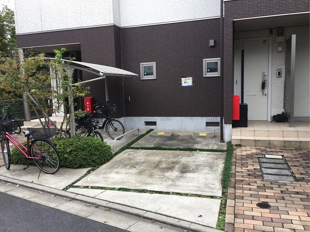 世田谷区駒沢４丁目　月極駐車場